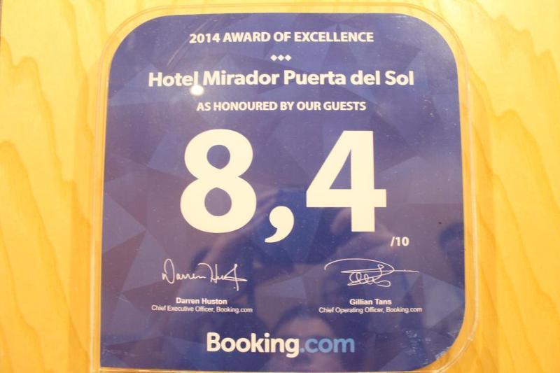 Hotel Mirador Puerta Del Sol Мадрид Екстериор снимка